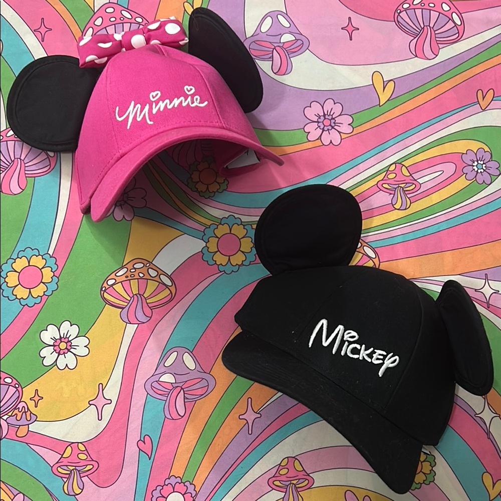 Minnie and Mickey hats 💕🖤